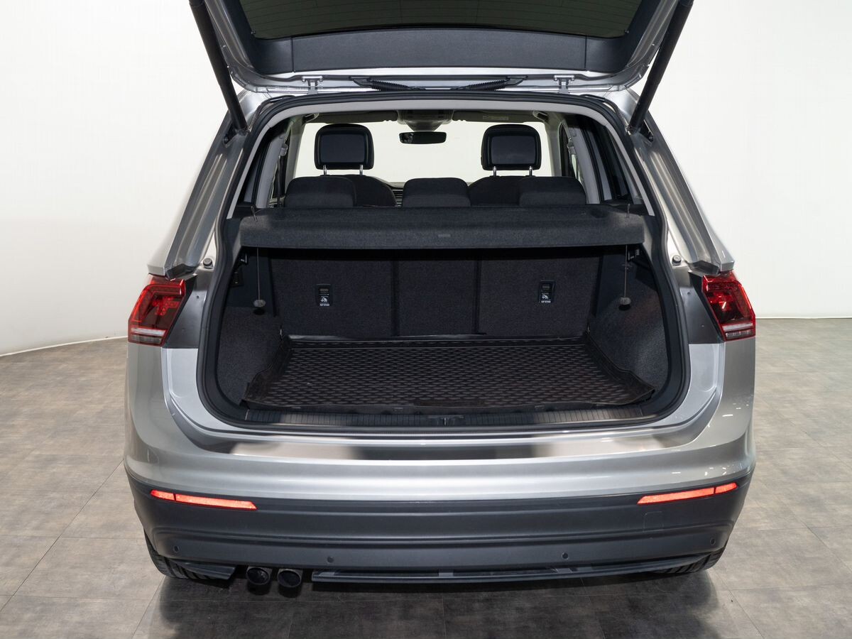 Volkswagen Tiguan 2019 - фото автомобиля