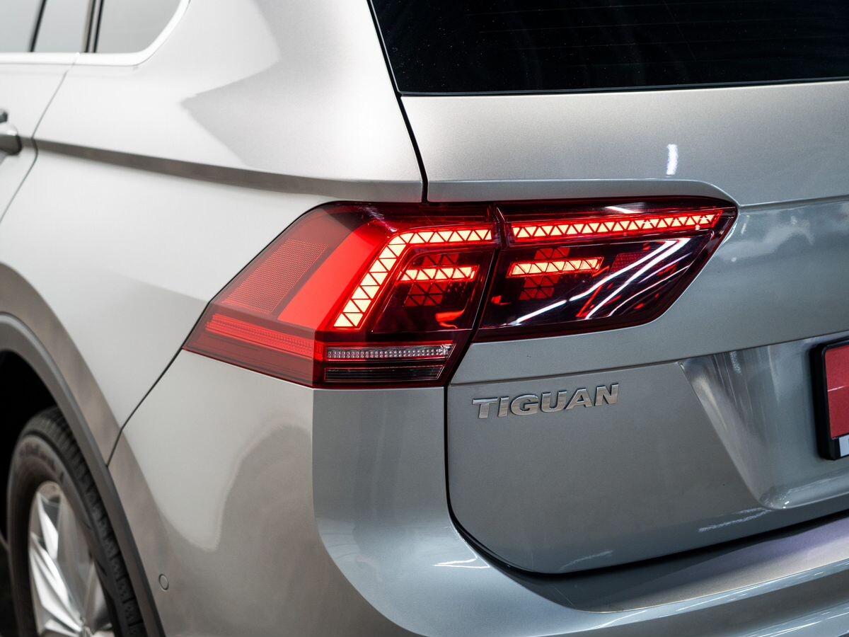 Volkswagen Tiguan 2019 - фото автомобиля