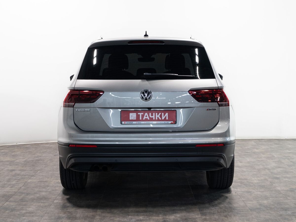 Volkswagen Tiguan 2019 - фото автомобиля