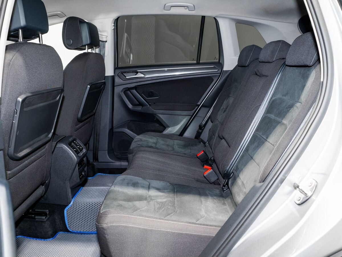 Volkswagen Tiguan 2019 - фото автомобиля
