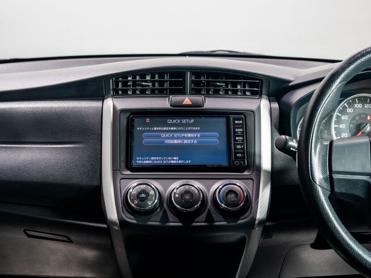 Toyota Corolla Fielder 2017 - фото автомобиля
