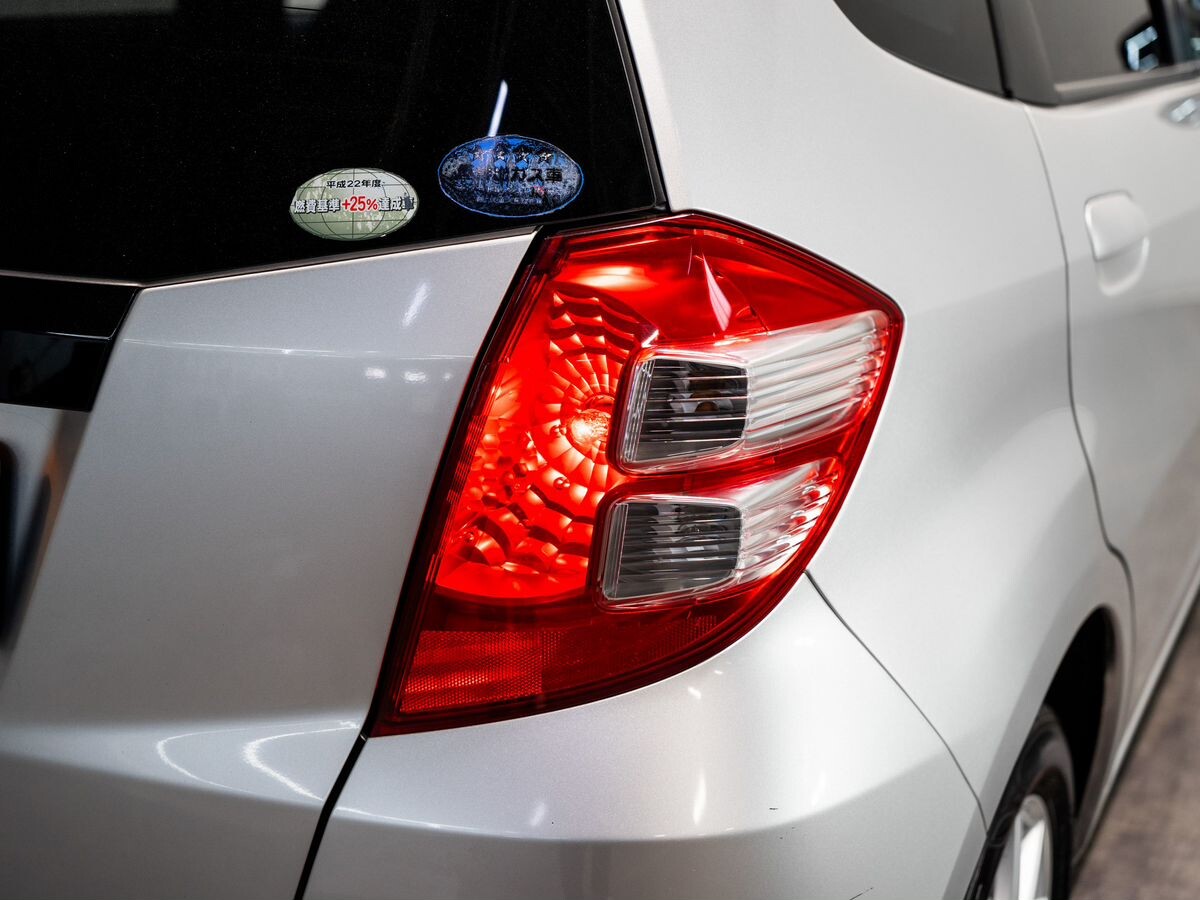 Honda Fit 2010 - фото автомобиля