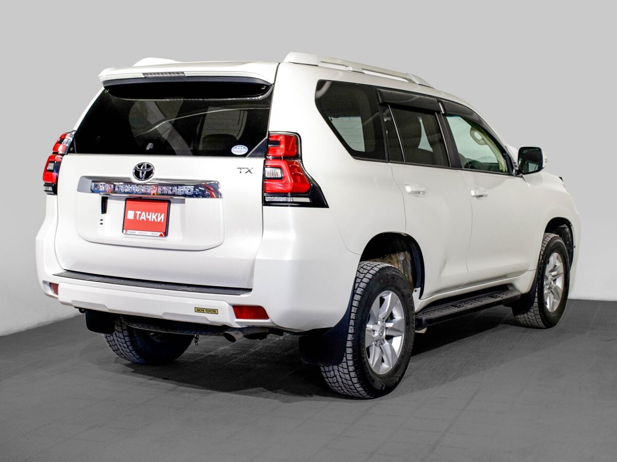 Toyota Land Cruiser Prado 2018 - фото автомобиля