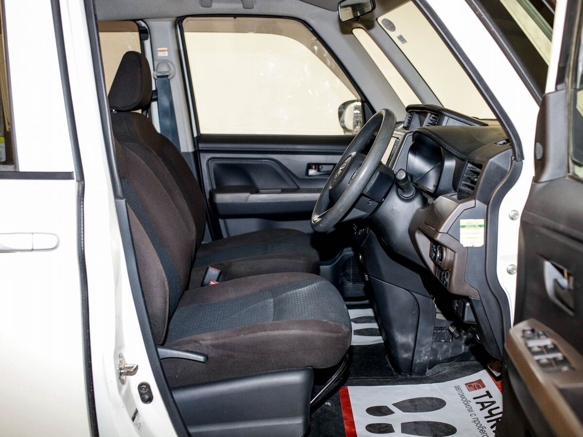 Toyota Roomy 2021 - фото автомобиля