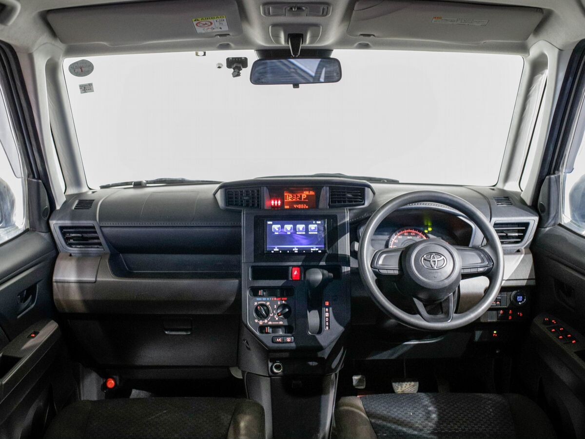 Toyota Roomy 2021 - фото автомобиля