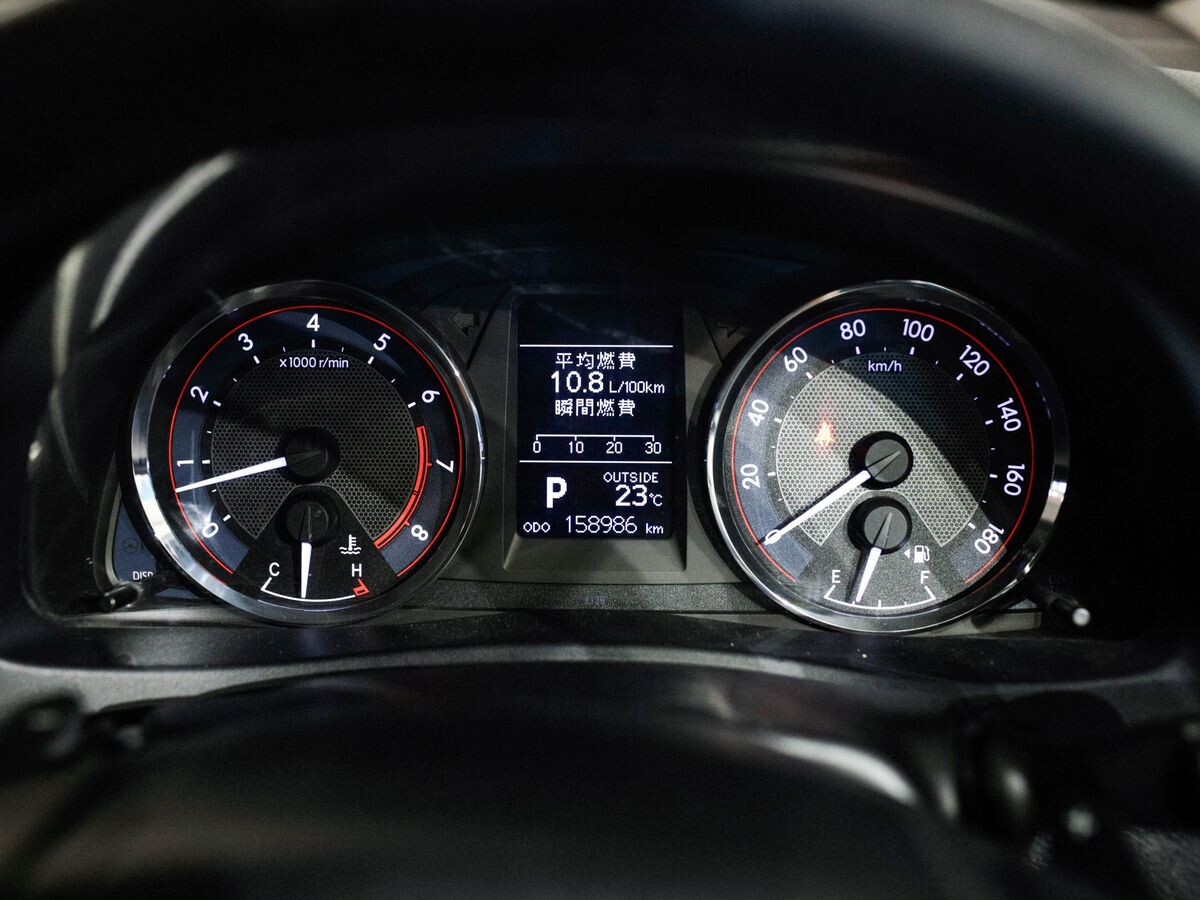 Toyota Auris 2013 - фото автомобиля