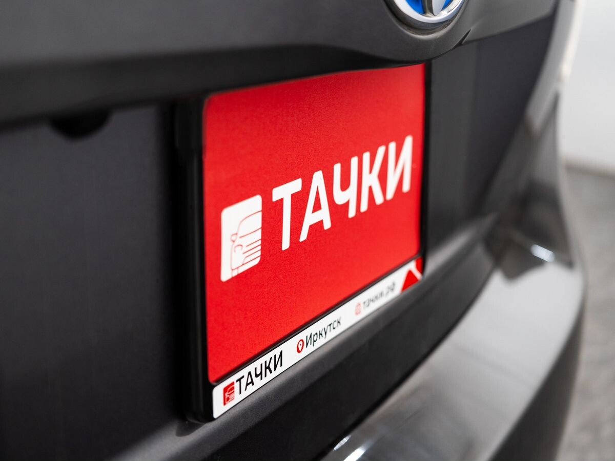 Toyota Prius Alpha 2014 - фото автомобиля