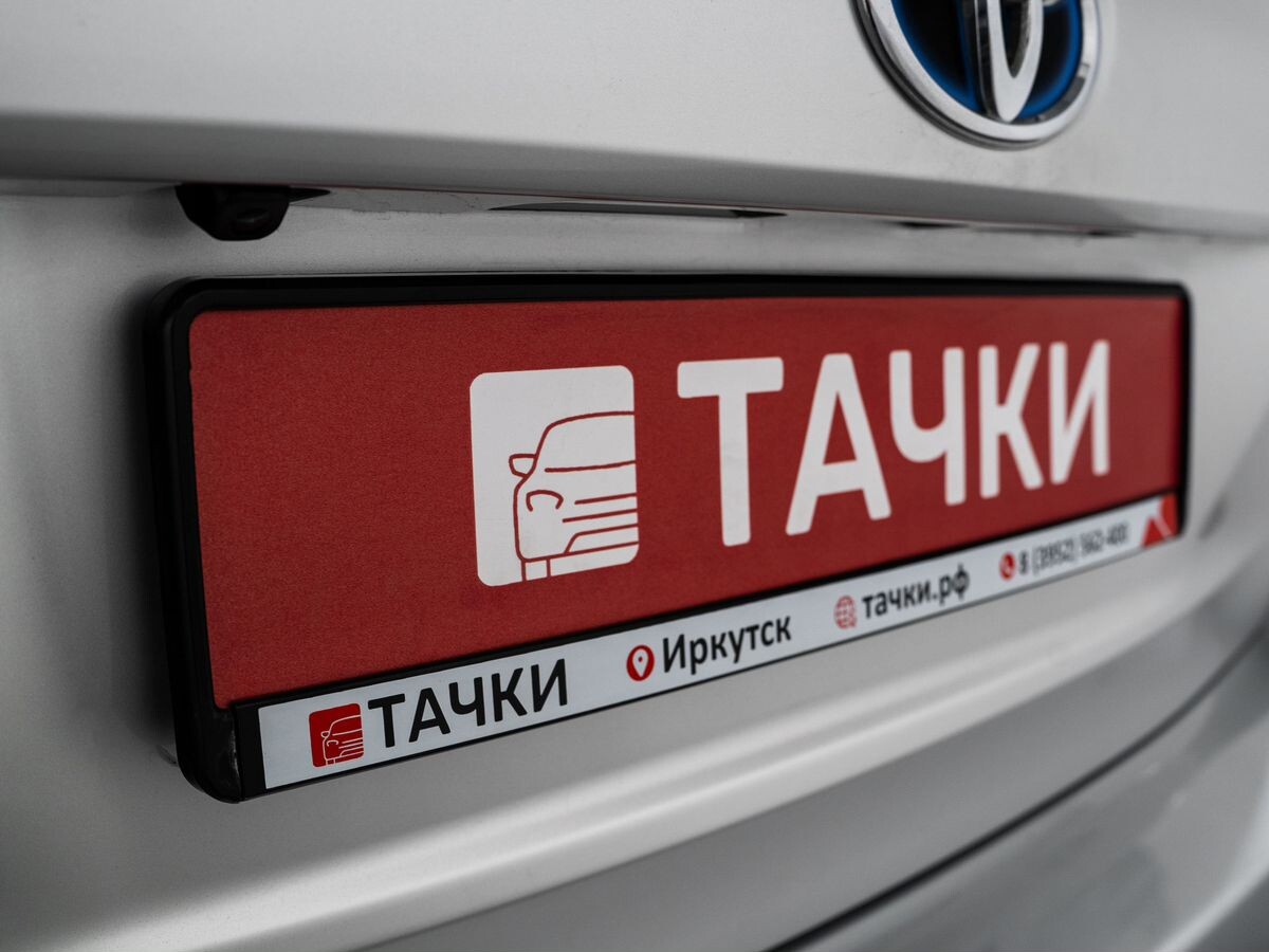 Toyota Prius Alpha 2012 - фото автомобиля