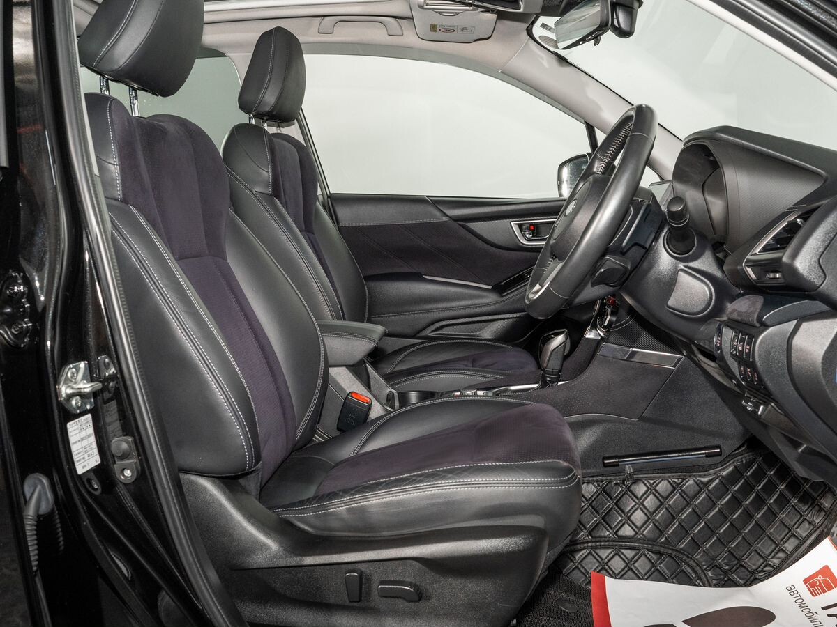 Subaru Forester 2021 - фото автомобиля
