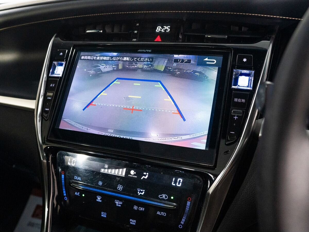 Toyota Harrier 2017 - фото автомобиля