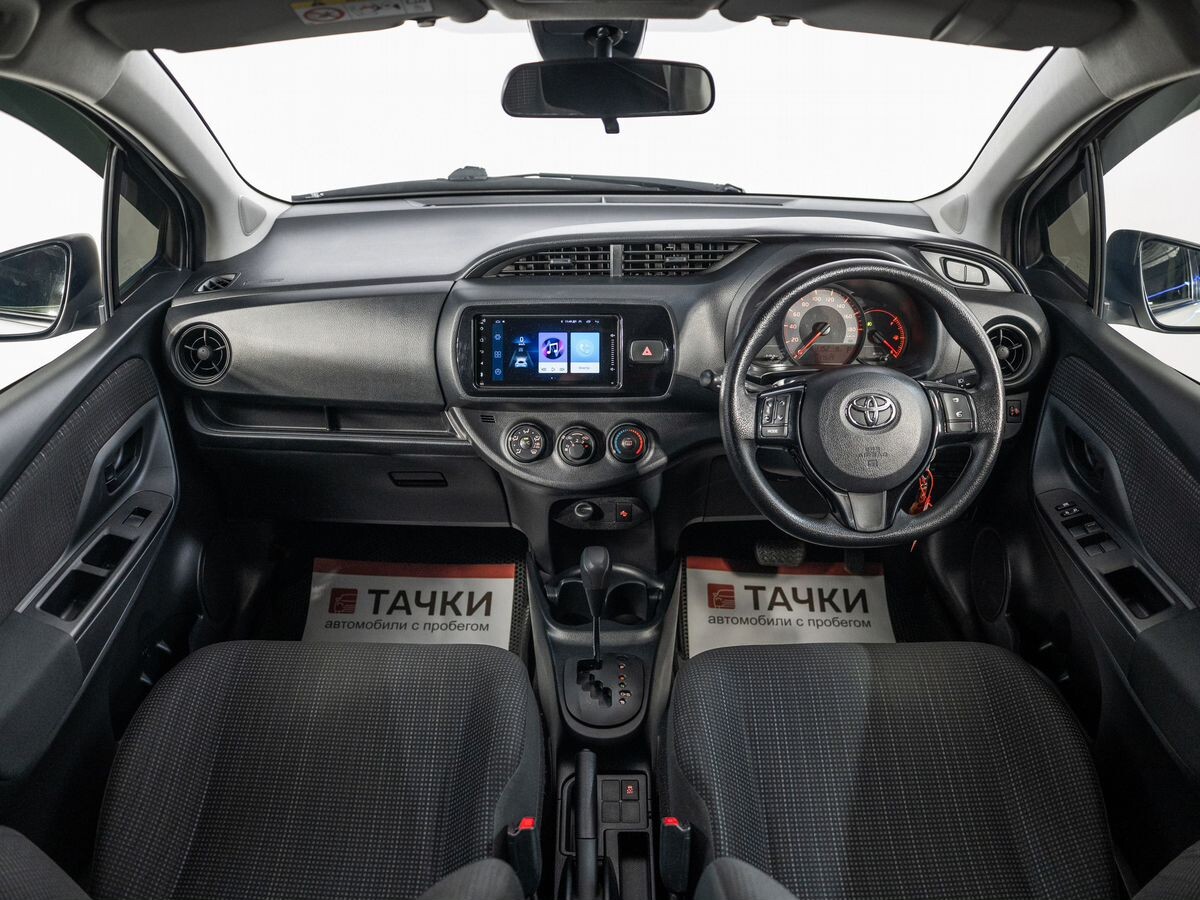 Toyota Vitz 2019 - фото автомобиля