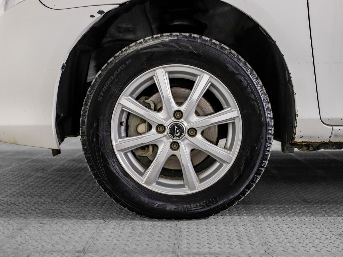 Toyota Corolla Fielder 2010 - фото автомобиля