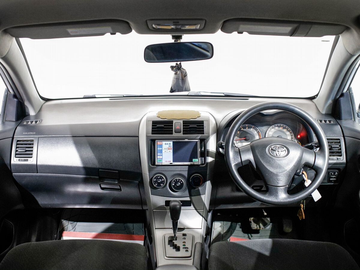 Toyota Corolla Fielder 2010 - фото автомобиля