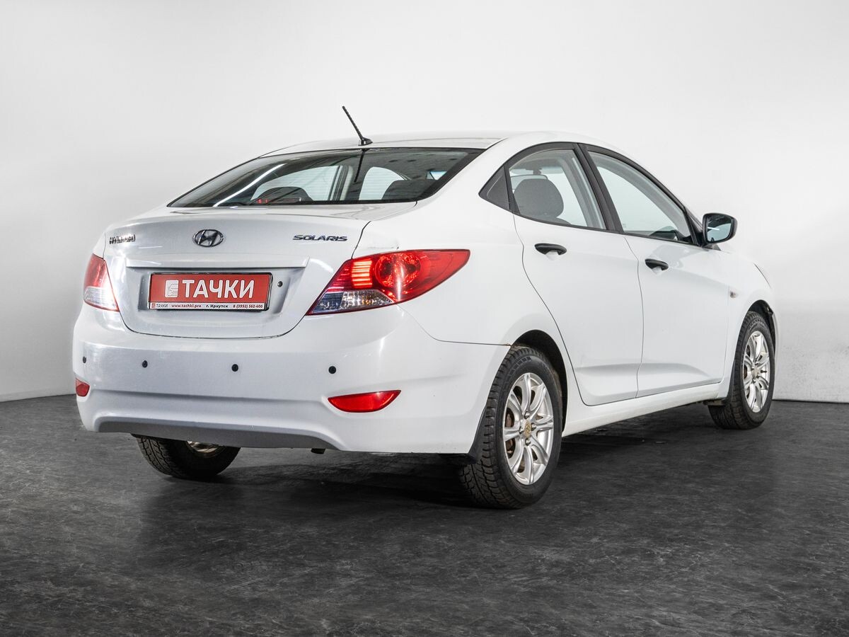 Hyundai Solaris 2011 - фото автомобиля