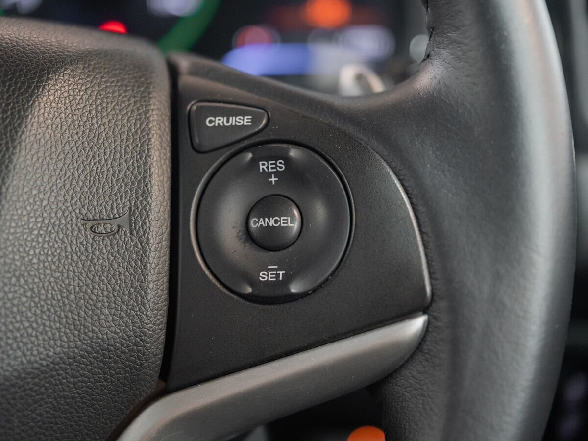 Honda Shuttle 2015 - фото автомобиля