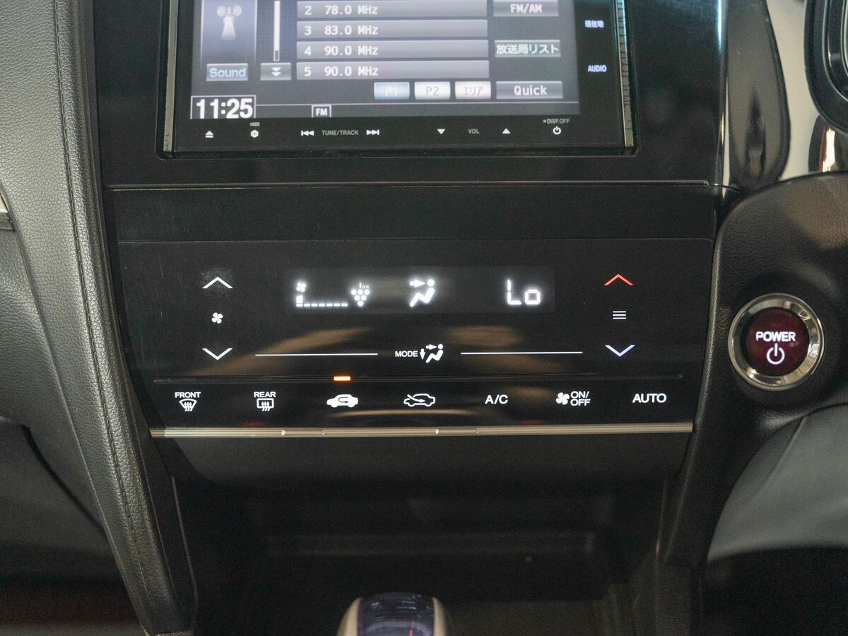 Honda Shuttle 2015 - фото автомобиля