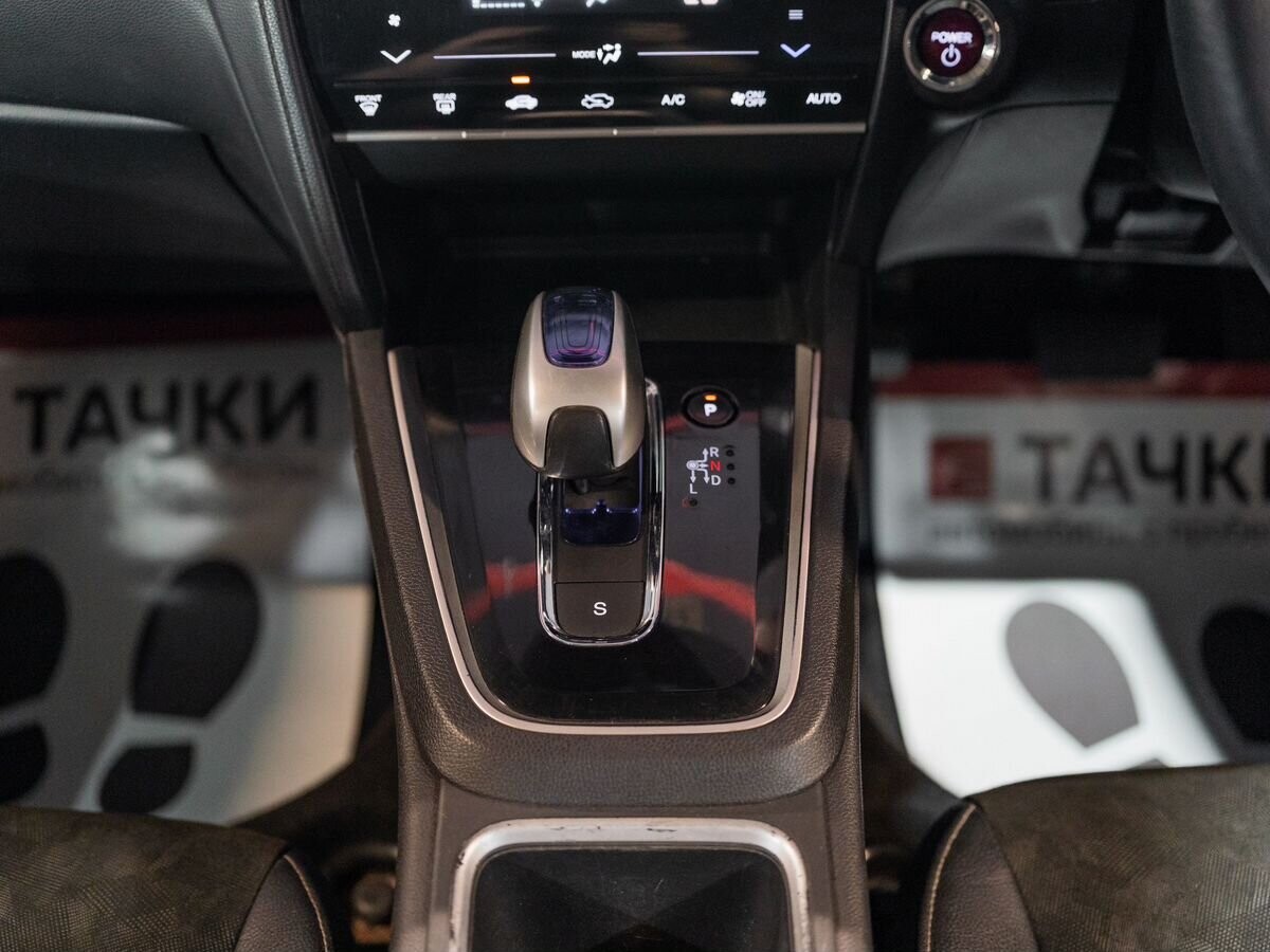 Honda Shuttle 2015 - фото автомобиля