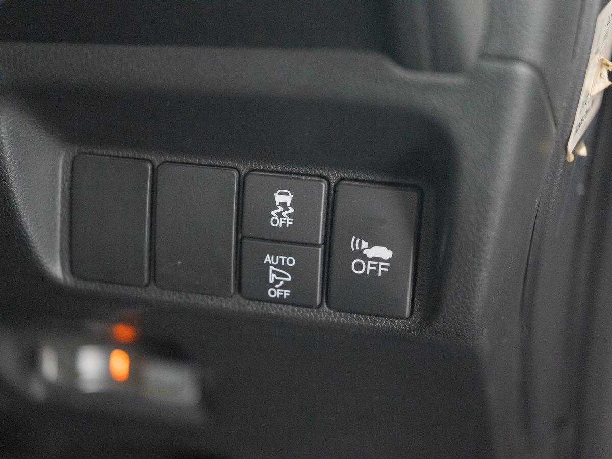 Honda Shuttle 2015 - фото автомобиля