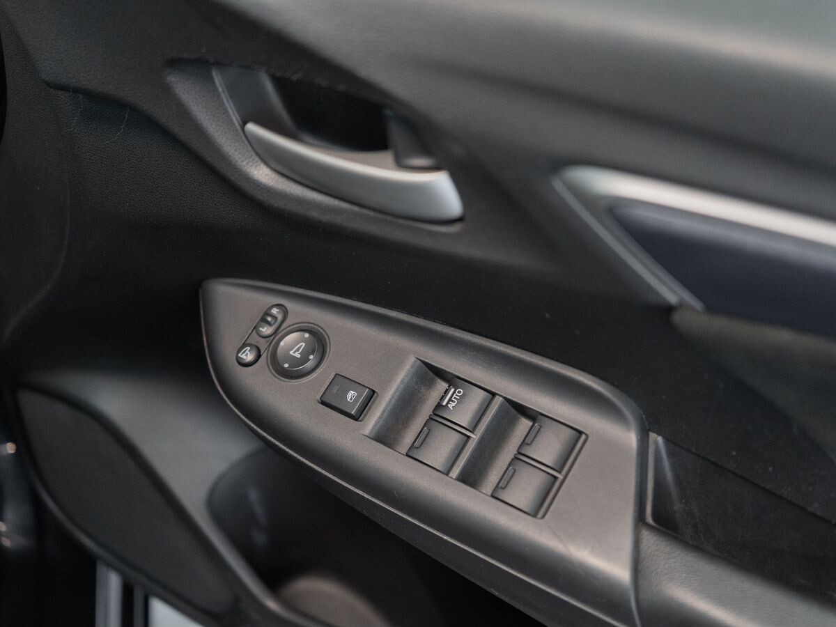 Honda Shuttle 2015 - фото автомобиля