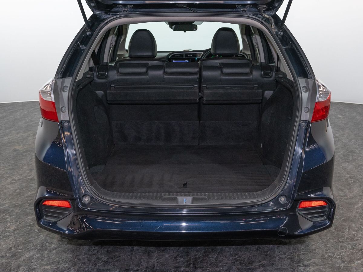 Honda Shuttle 2015 - фото автомобиля