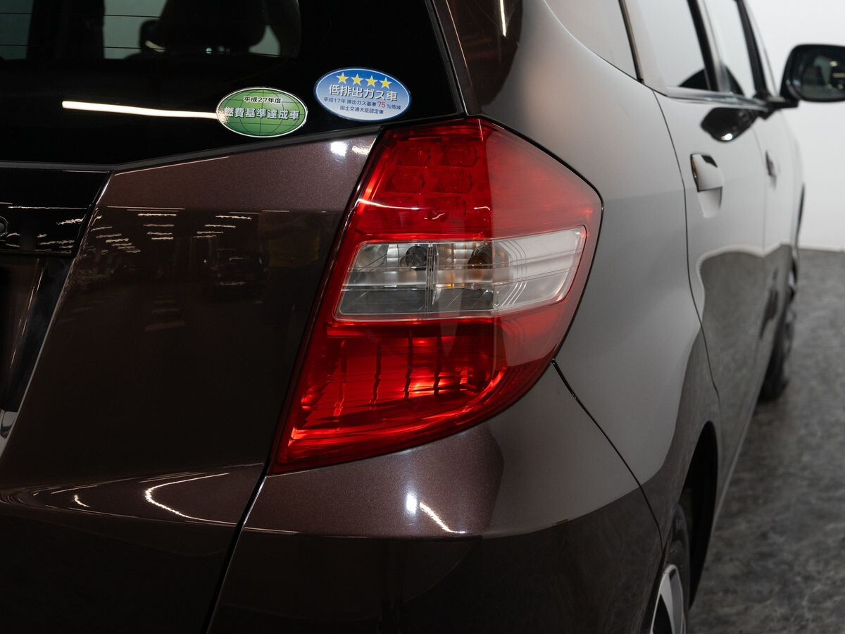 Honda Fit 2011 - фото автомобиля
