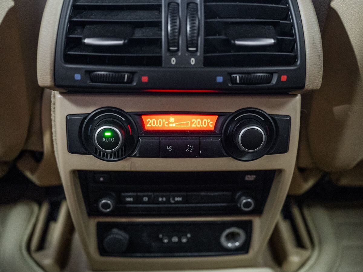 BMW X6 2009 - фото автомобиля