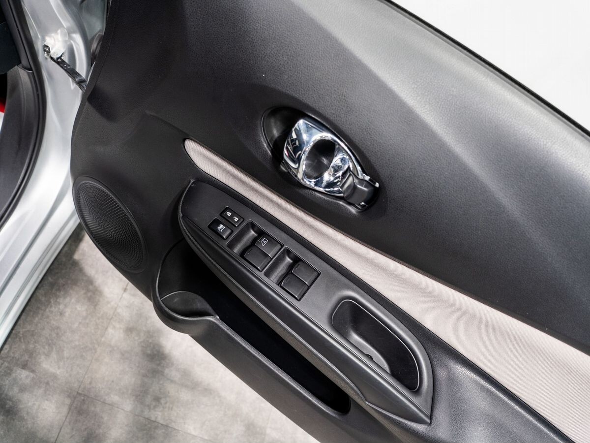 Nissan Note 2018 - фото автомобиля