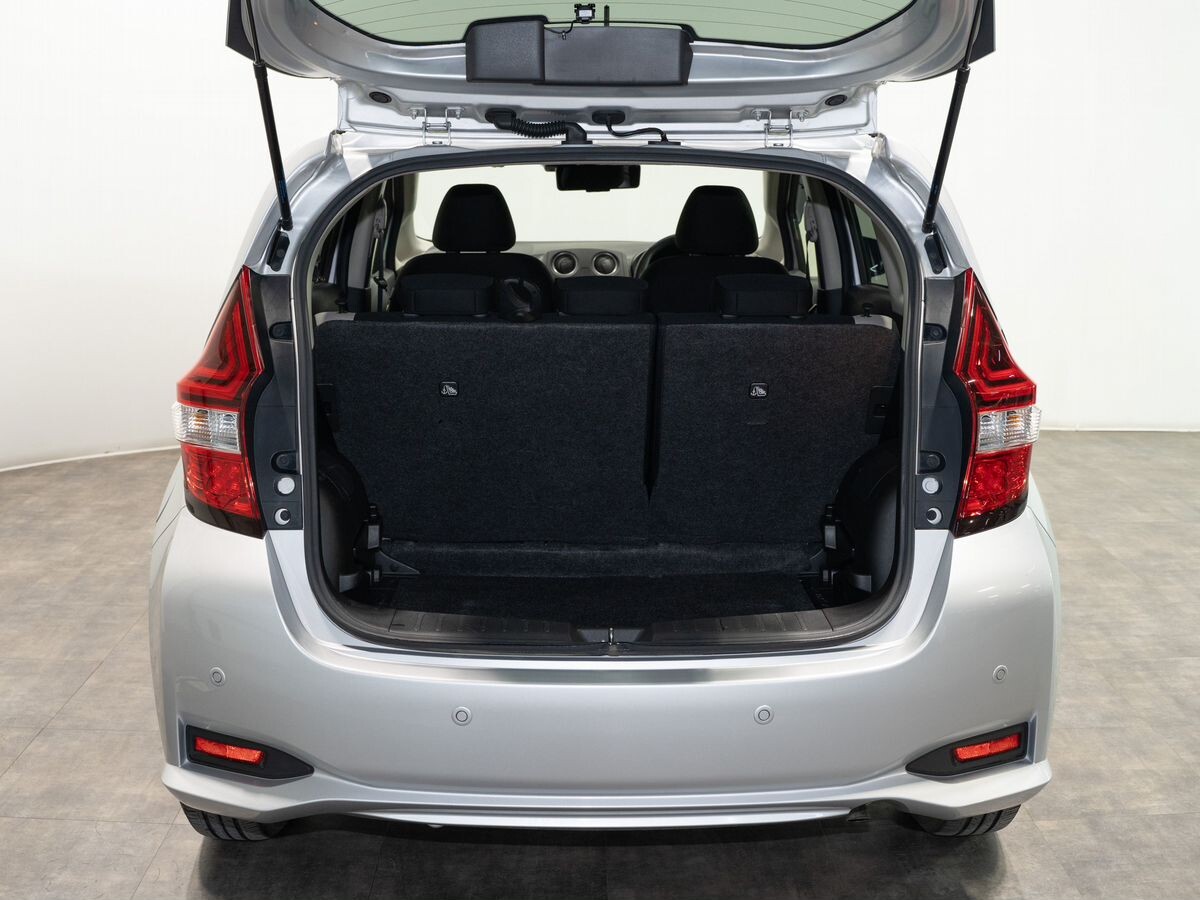Nissan Note 2018 - фото автомобиля
