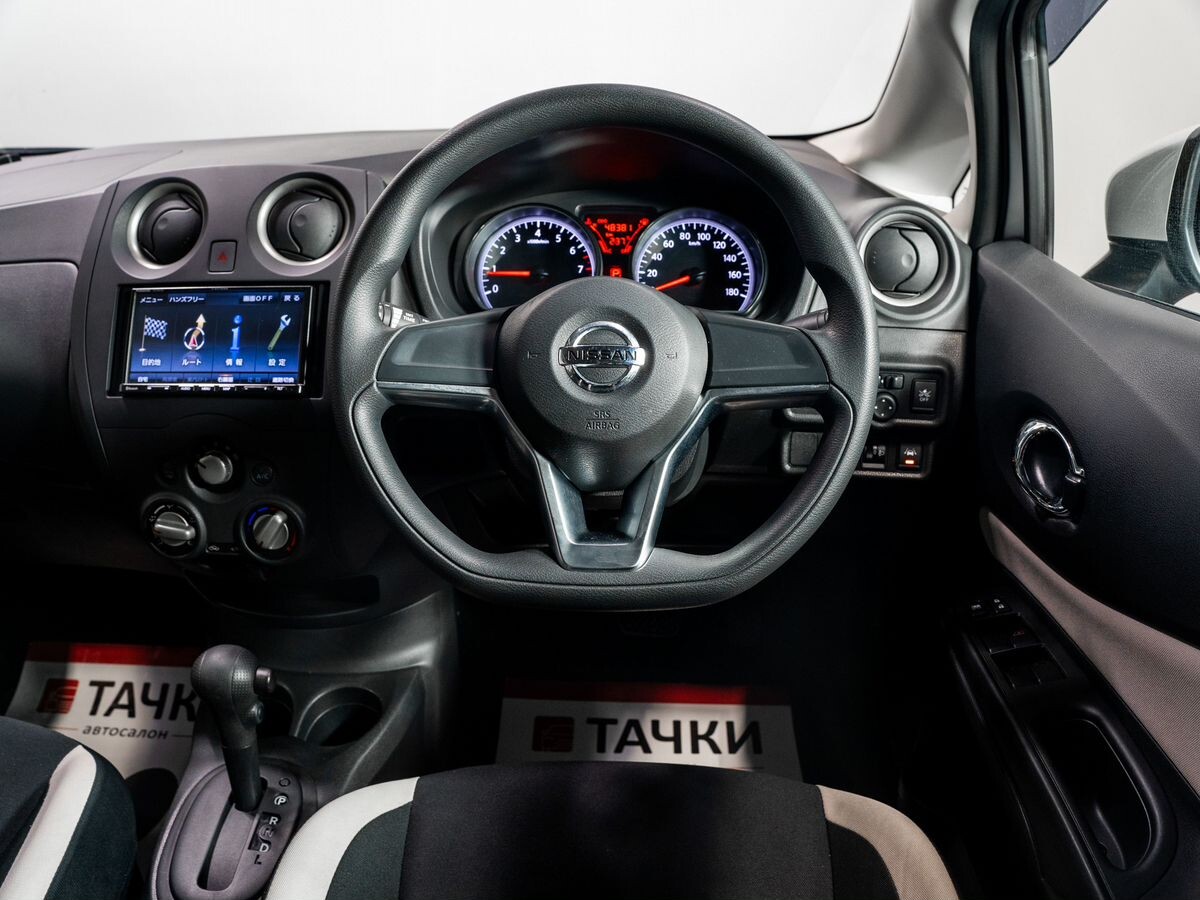Nissan Note 2018 - фото автомобиля