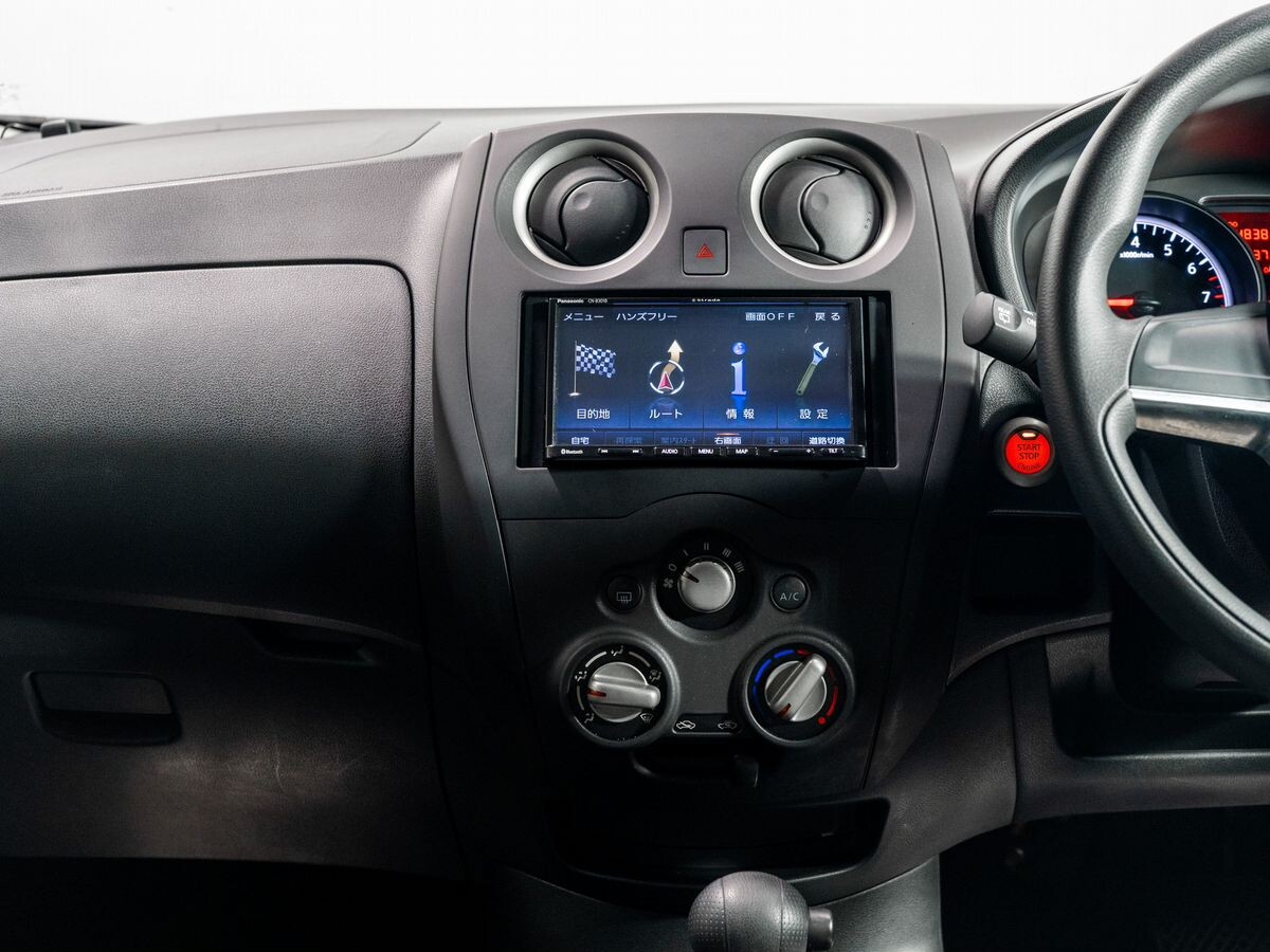 Nissan Note 2018 - фото автомобиля