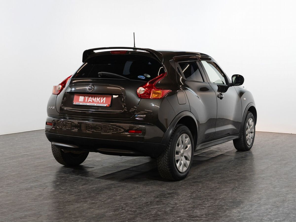 Nissan Juke 2011 - фото автомобиля