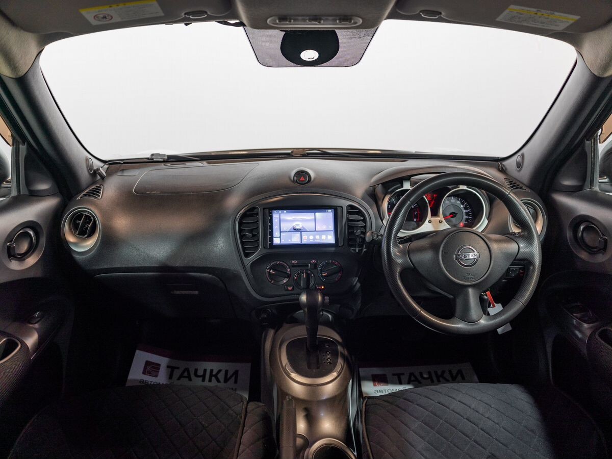 Nissan Juke 2011 - фото автомобиля