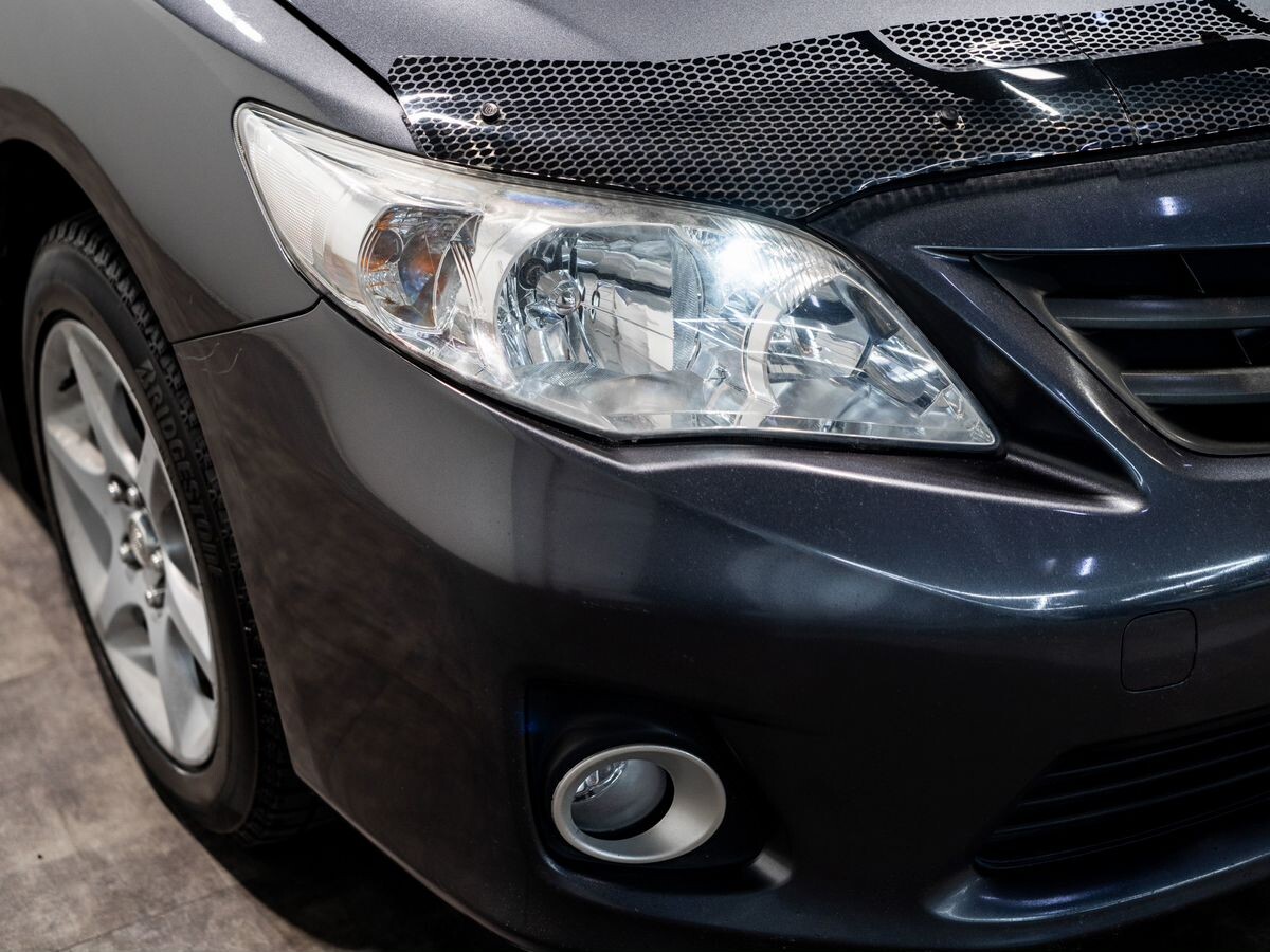 Toyota Corolla 2012 - фото автомобиля