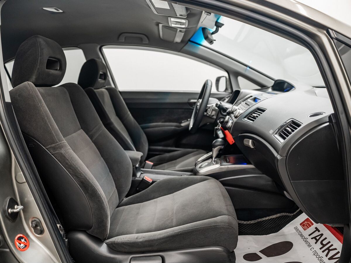 Honda Civic 2007 - фото автомобиля