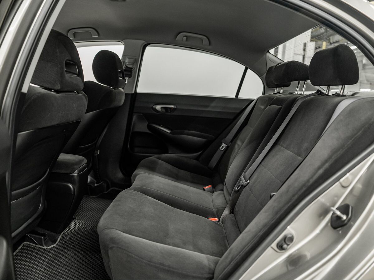Honda Civic 2007 - фото автомобиля