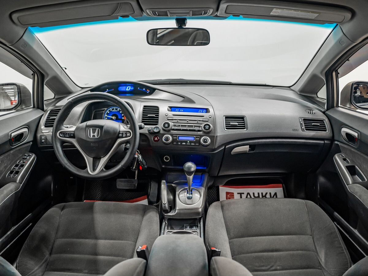 Honda Civic 2007 - фото автомобиля