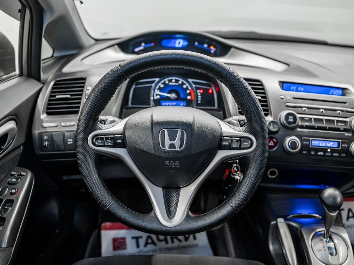 Honda Civic 2007 - фото автомобиля