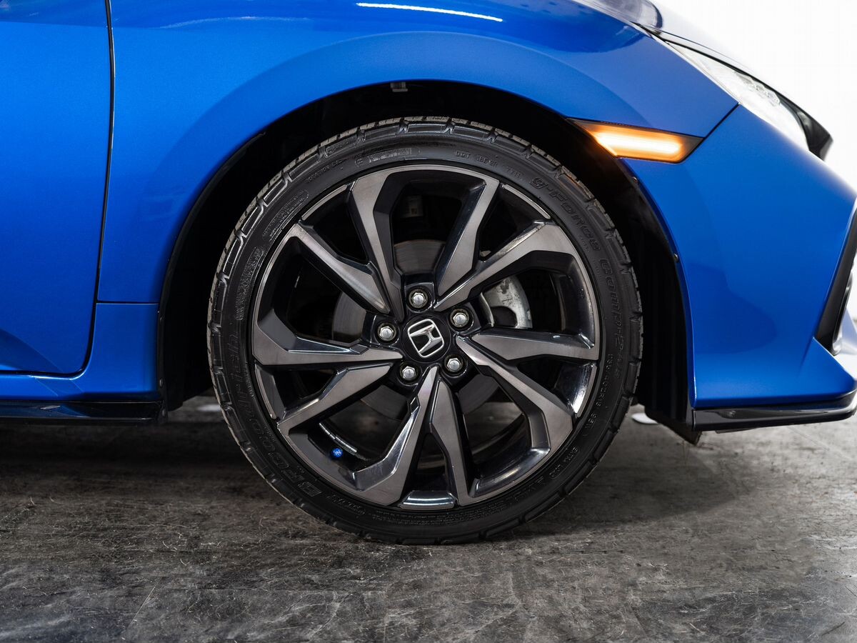Honda Civic 2018 - фото автомобиля
