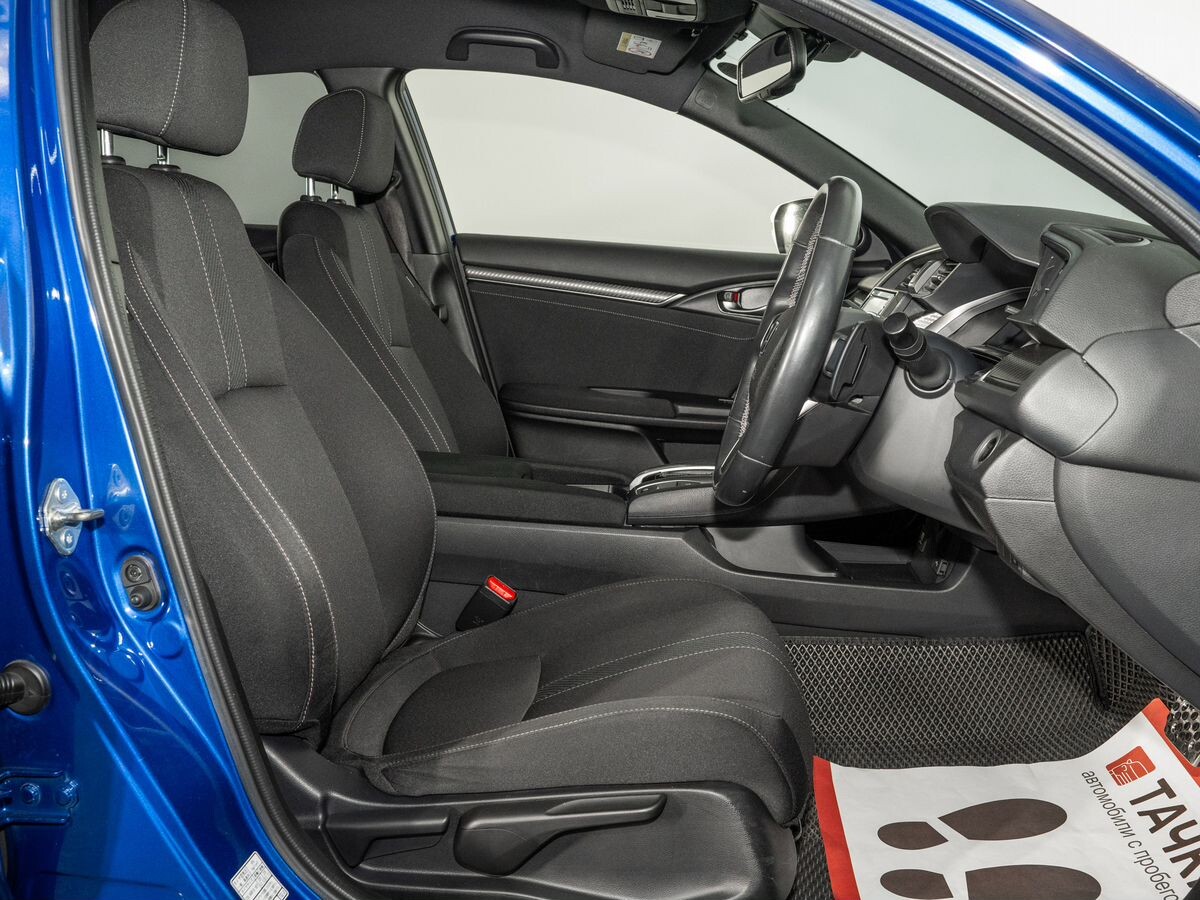Honda Civic 2018 - фото автомобиля