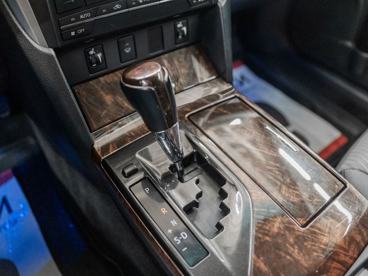 Toyota Camry 2014 - фото автомобиля