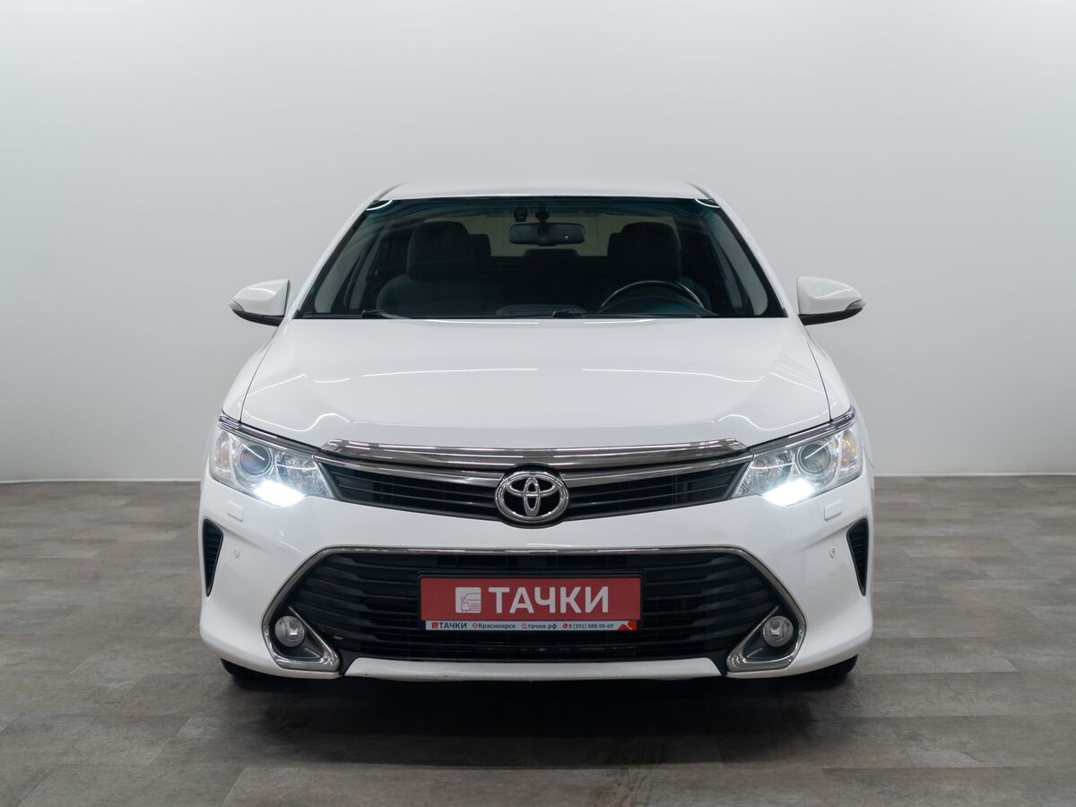 Toyota Camry 2014 - фото автомобиля
