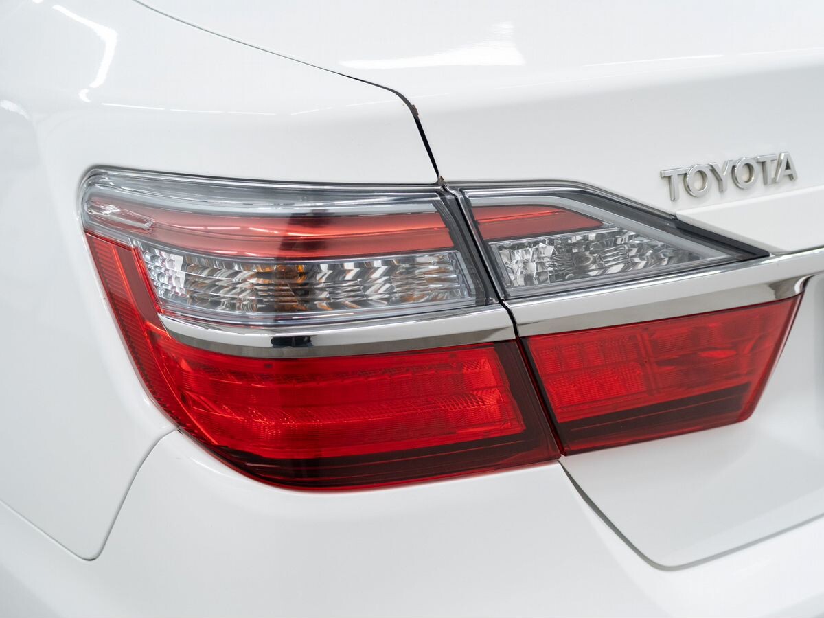 Toyota Camry 2014 - фото автомобиля