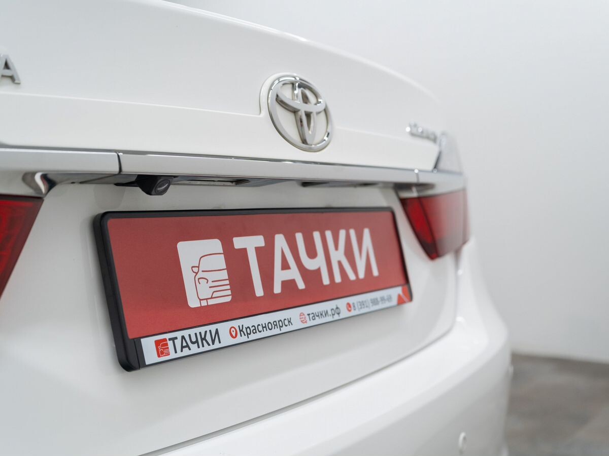Toyota Camry 2014 - фото автомобиля