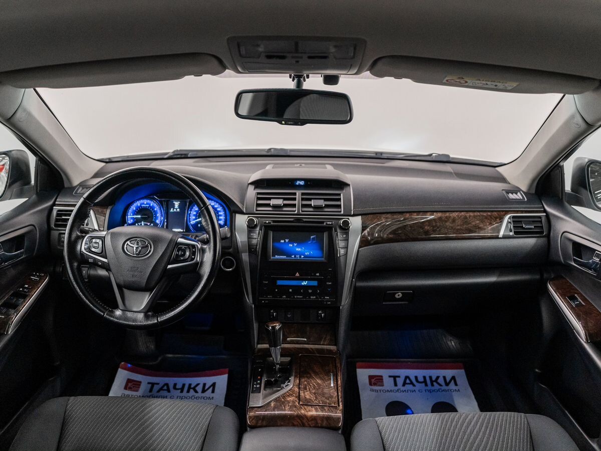 Toyota Camry 2014 - фото автомобиля