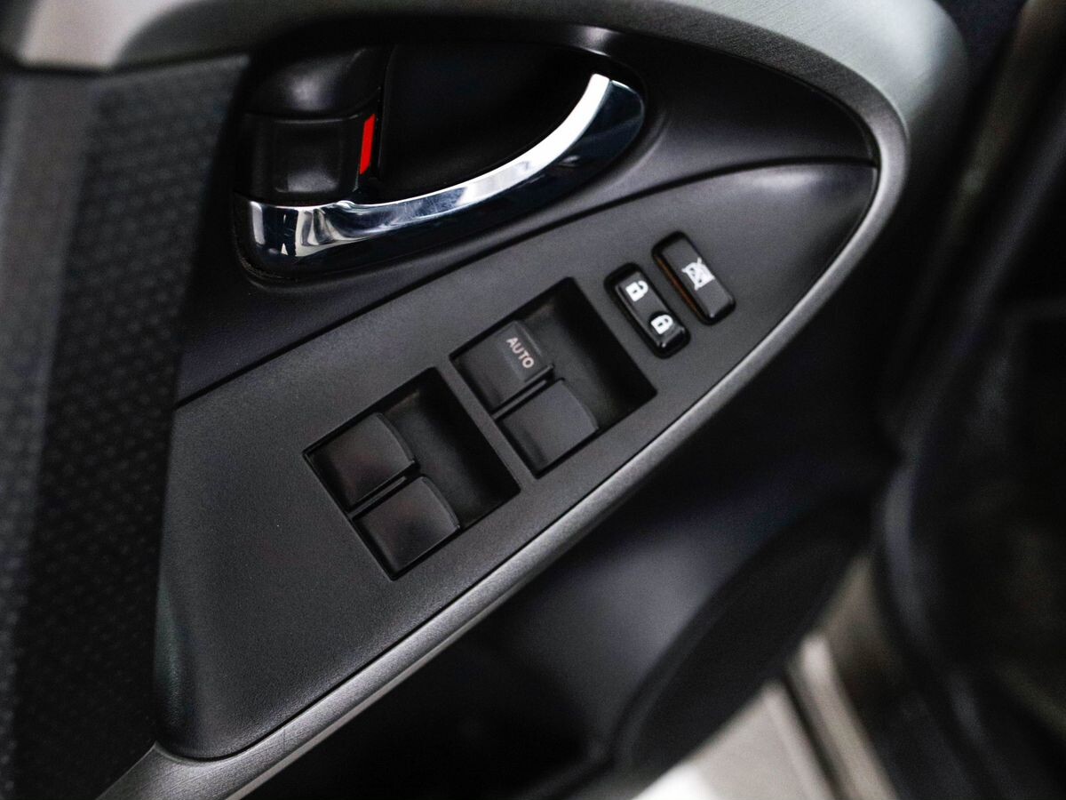 Toyota RAV4 2012 - фото автомобиля