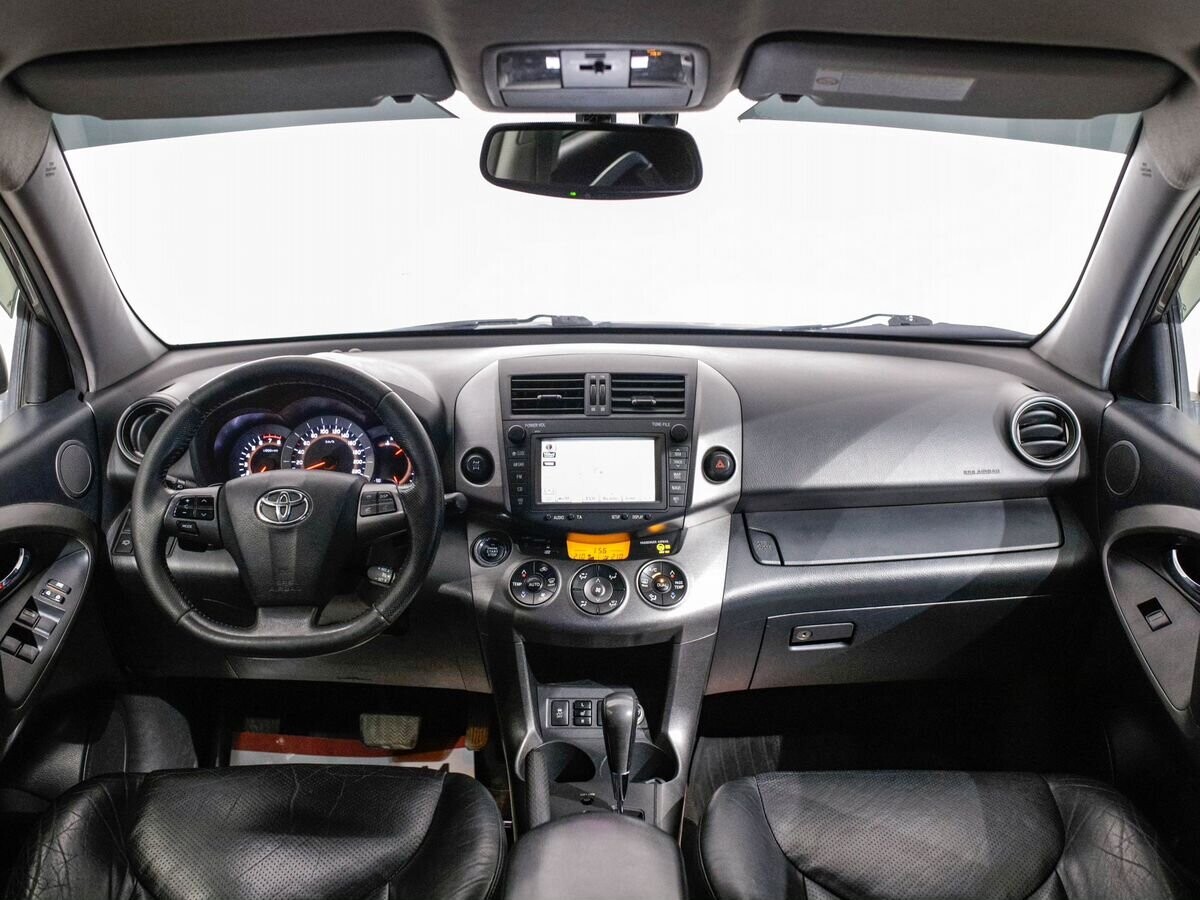 Toyota RAV4 2012 - фото автомобиля
