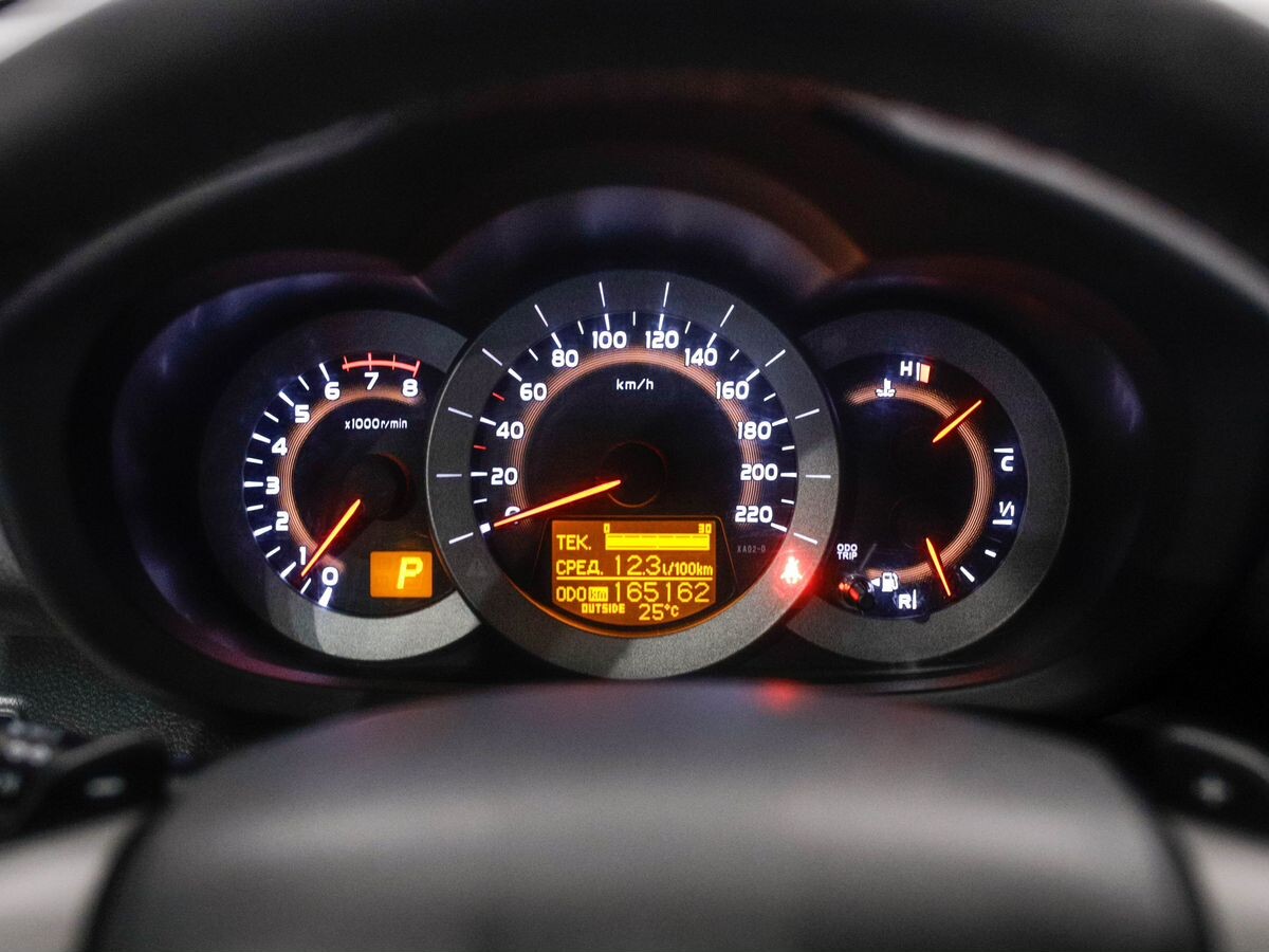 Toyota RAV4 2012 - фото автомобиля