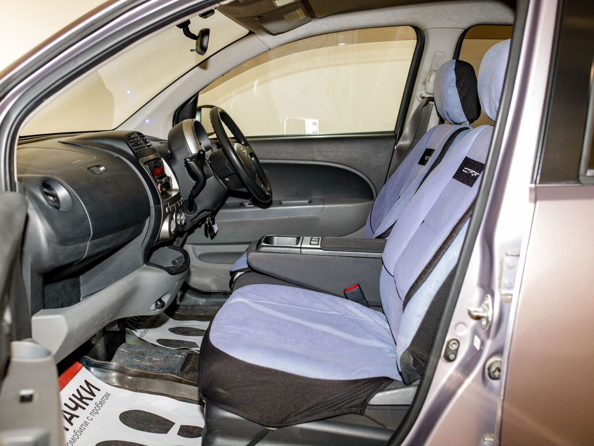 Toyota Passo 2009 - фото автомобиля