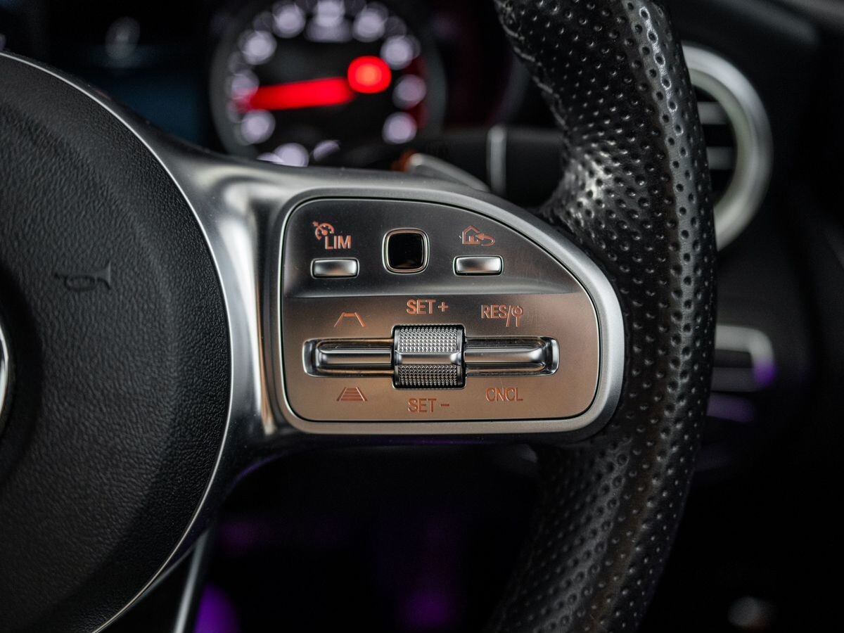 Mercedes-Benz C-Class 2019 - фото автомобиля