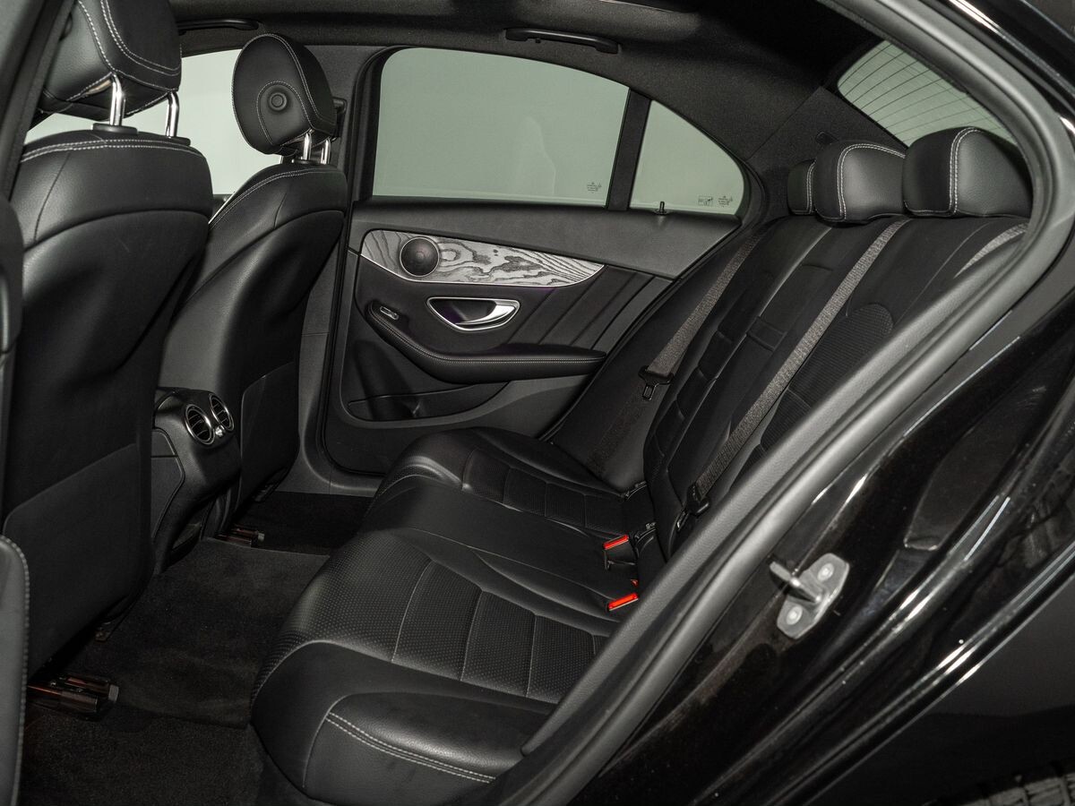 Mercedes-Benz C-Class 2019 - фото автомобиля